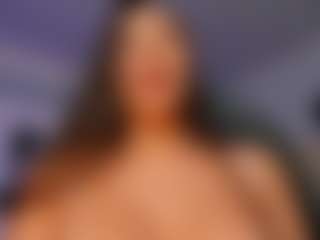 Live cam show with Martinna Bonnet - Big Tits on Camiplay Live