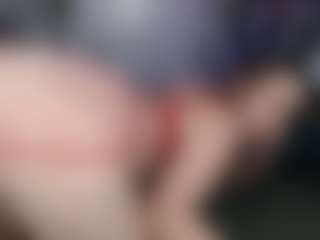 Live cam show with Laney Grey - Blonde Hair Shaved Pussy on Livezox
