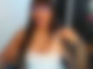 michell-fun23 MILF webcam performer live streaming