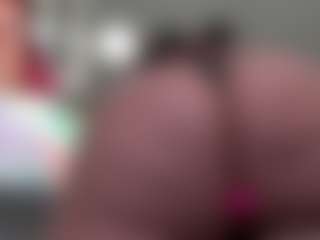 Kinky Kris's Live Sex Cam Show