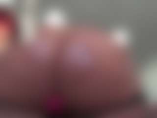 Kinky Kris's Live Sex Cam Show