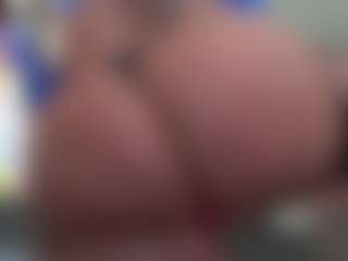 Kinky Kris's Live Sex Cam Show