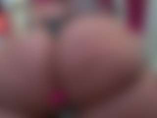 Kinky Kris's Live Sex Cam Show