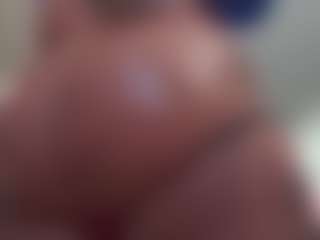 Live cam show with Kinky Kris - MILF on https://playwithruby.com