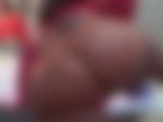 Live cam show with Kinky Kris - Big Tits MILF on Fit Hotties