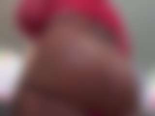 Live cam show with Kinky Kris - Big Tits MILF on Dolls Live