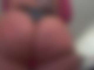 Live cam show with Kinky Kris - BBW MILF on realtime-chat
