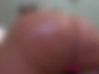 Kinky Kris's Live Sex Cam Show
