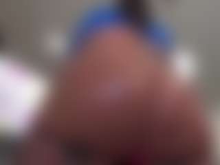 Kinky Kris's Live Sex Cam Show