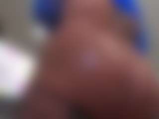 Live cam show with Kinky Kris - Control on Camming Site