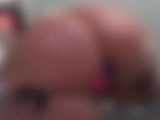 Kinky Kris's Live Sex Cam Show