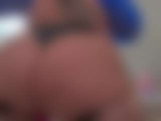 Kinky Kris's Live Sex Cam Show