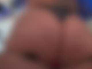Kinky Kris's Live Sex Cam Show