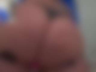 Kinky Kris's Live Sex Cam Show