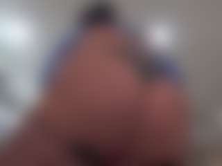 Live cam show with Kinky Kris - Little on Free Soda