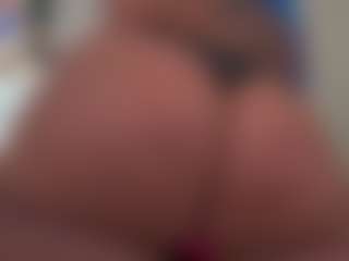 Kinky Kris's Live Sex Cam Show