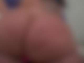Live cam show with Kinky Kris - Lush MILF on studioflirtlive.com