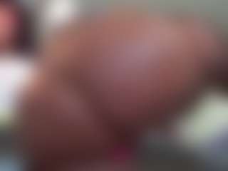 Live cam show with Kinky Kris - Squirt Big Tits on CamClone