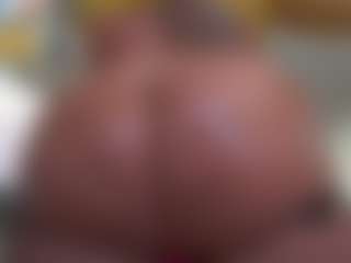 Kinky Kris's Live Sex Cam Show