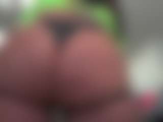 Kinky Kris's Live Sex Cam Show