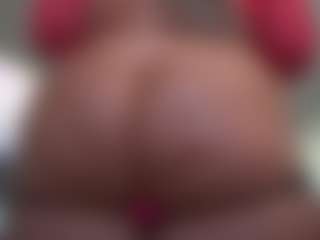 Live cam show with Kinky Kris - Ass Bouncing on Camsoda