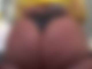 Kinky Kris's Live Sex Cam Show