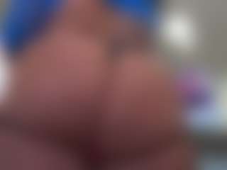Kinky Kris's Live Sex Cam Show