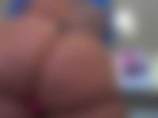 Kinky Kris's Live Sex Cam Show