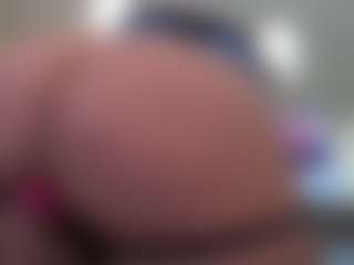 Kinky Kris's Live Sex Cam Show