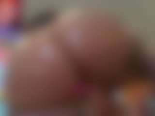 Kinky Kris's Live Sex Cam Show