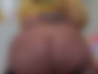 Kinky Kris's Live Sex Cam Show