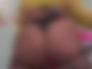 Kinky Kris's Live Sex Cam Show