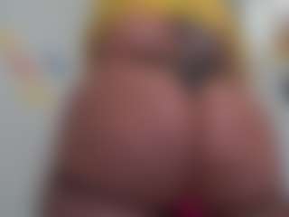 Kinky Kris's Live Sex Cam Show
