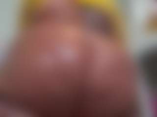 Live cam show with Kinky Kris - Big Ass on Cam Slut