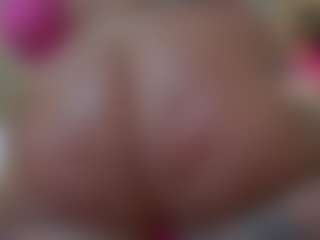Kinky Kris's Live Sex Cam Show