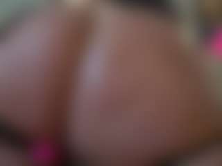 Kinky Kris's Live Sex Cam Show