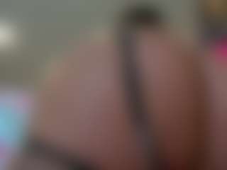 Kinky Kris's Live Sex Cam Show