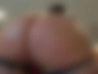 Kinky Kris's Live Sex Cam Show
