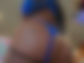 Live cam show with Kinky Kris - Latex on Latina Girls