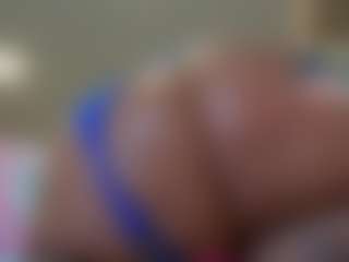 Live cam show with Kinky Kris - Anal MILF on SquirtSoMuch
