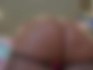 Live cam show with Kinky Kris - Gamer MILF on ObeyMaria