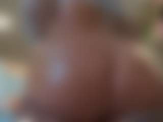 Live cam show with Kinky Kris - Brown Eyes BBW on Camsoda