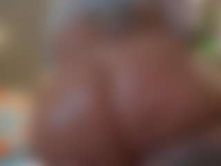 Live-camshow met Kinky Kris - Brown Eyes Curvy op Camsoda