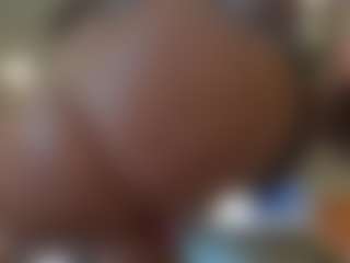 Live cam show with Kinky Kris - Brown Eyes MILF on Camsoda