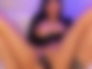 Giannasue's Live Sex Cam Show