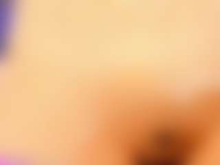 Giannasue's Live Sex Cam Show