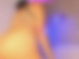 Giannasue's Live Sex Cam Show