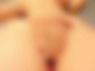 Giannasue's Live Sex Cam Show