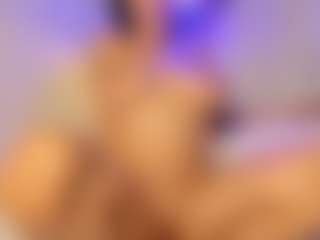Giannasue's Live Sex Cam Show