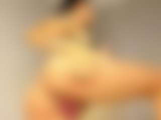 Giannasue's Live Sex Cam Show